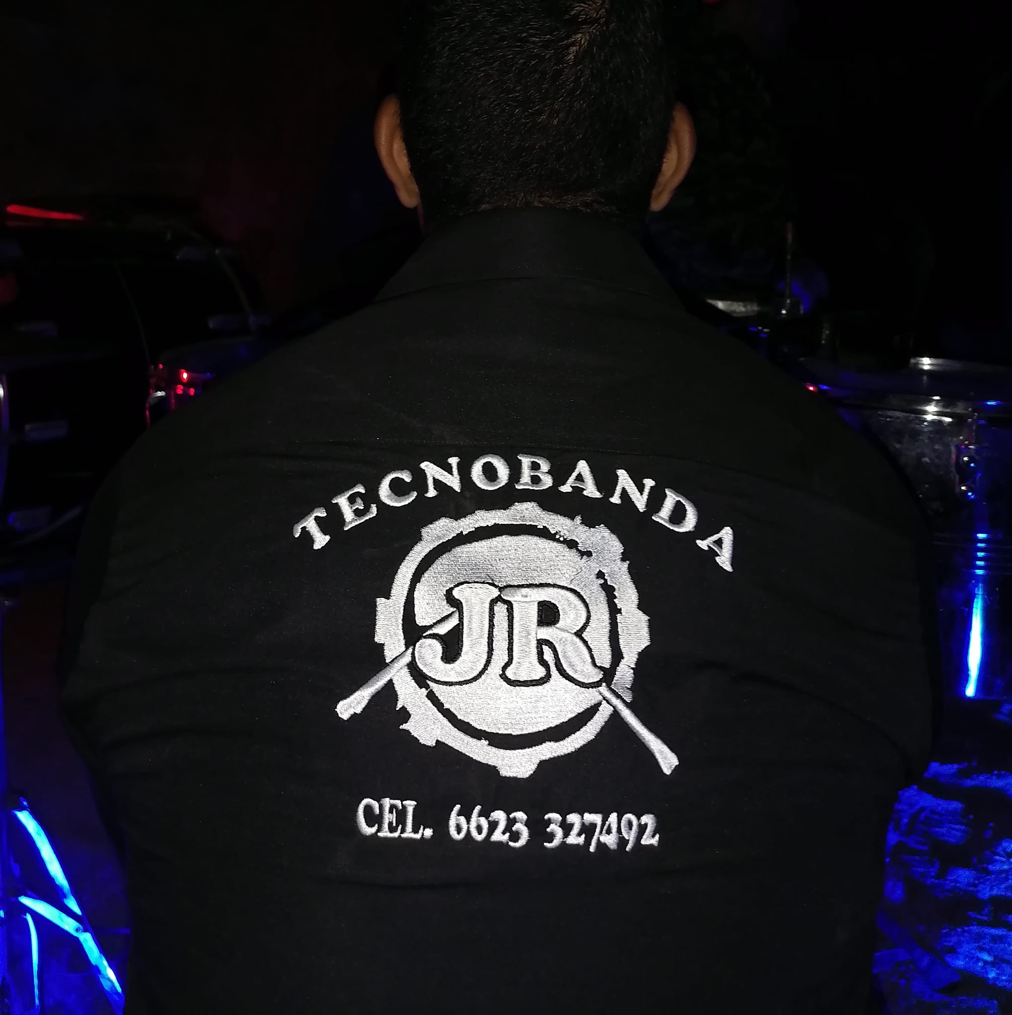 Jumpers for rent superola