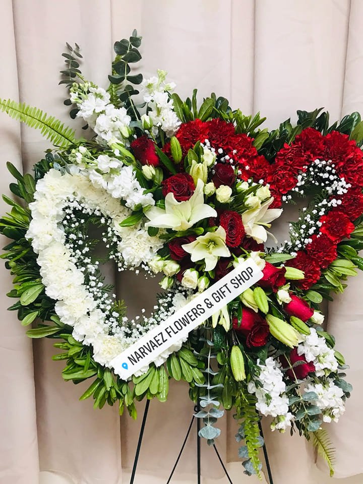 Narvaez Flowers & Gift Shop Superola