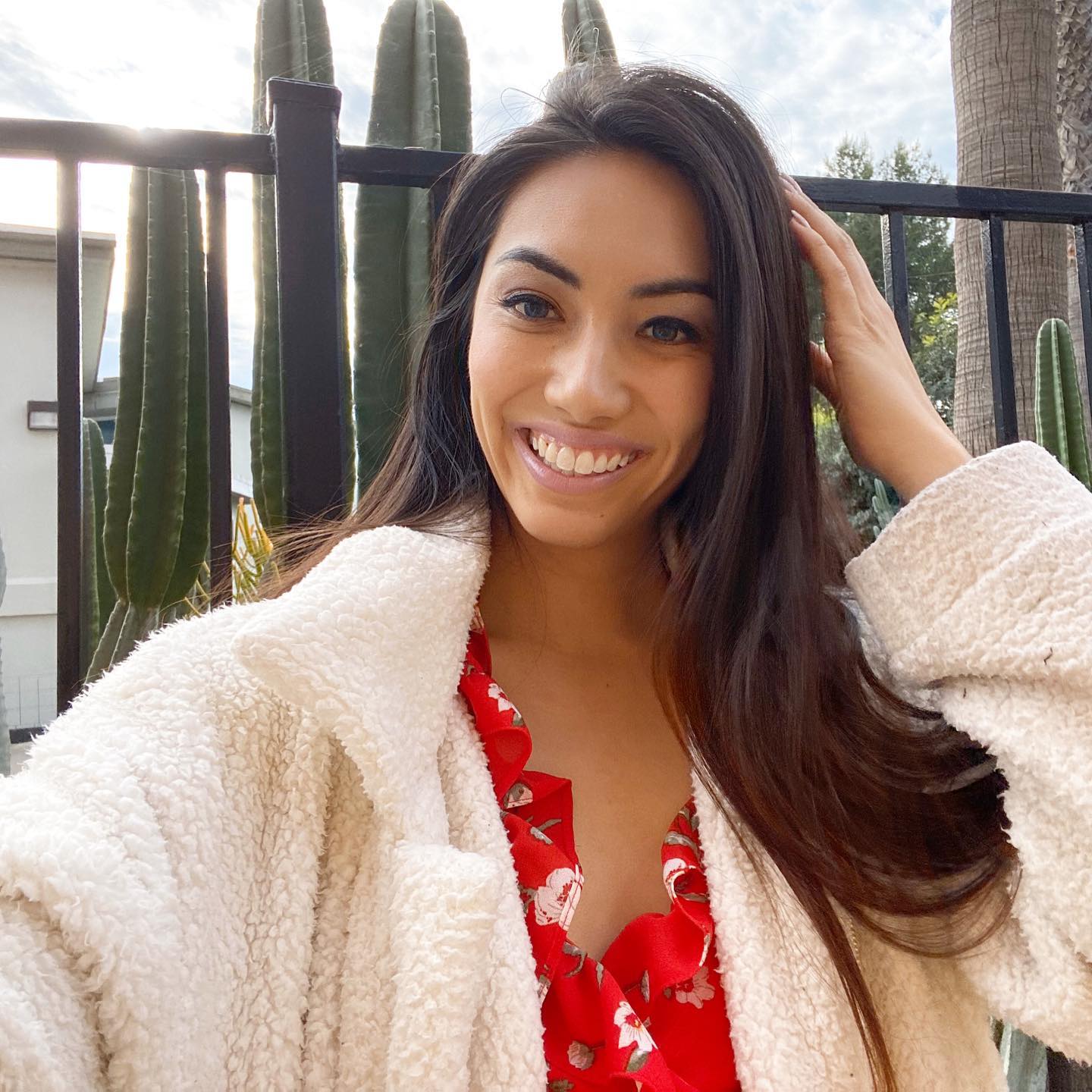 Kiss And Makeup Now Superola