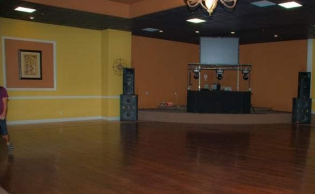 Onion Creek Ballroom superola