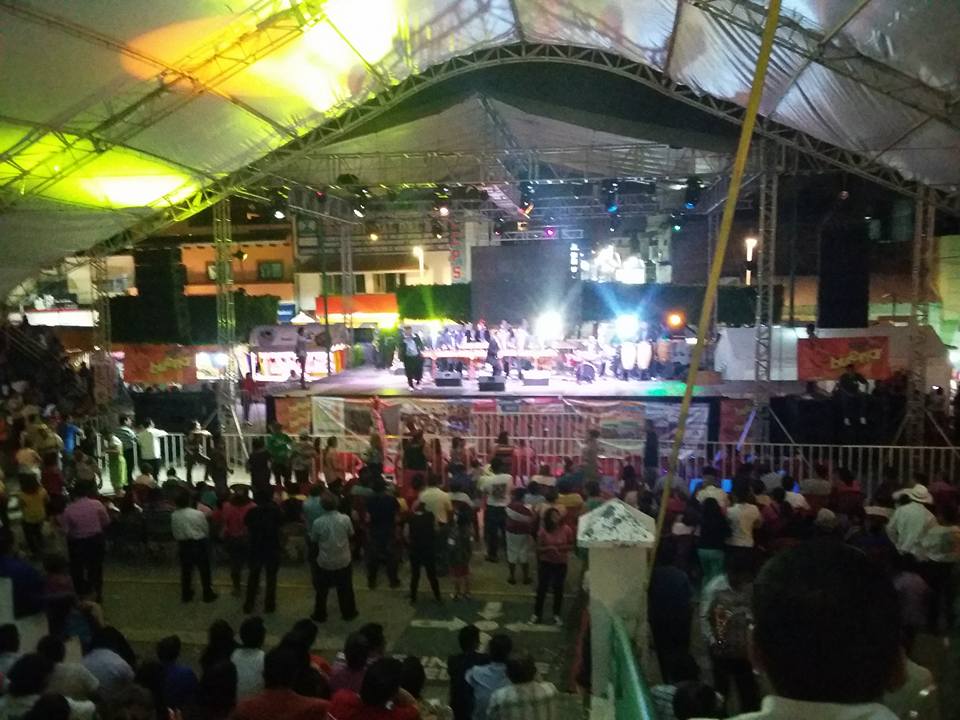 Marimba Orquesta Maderas de Chiapas superola