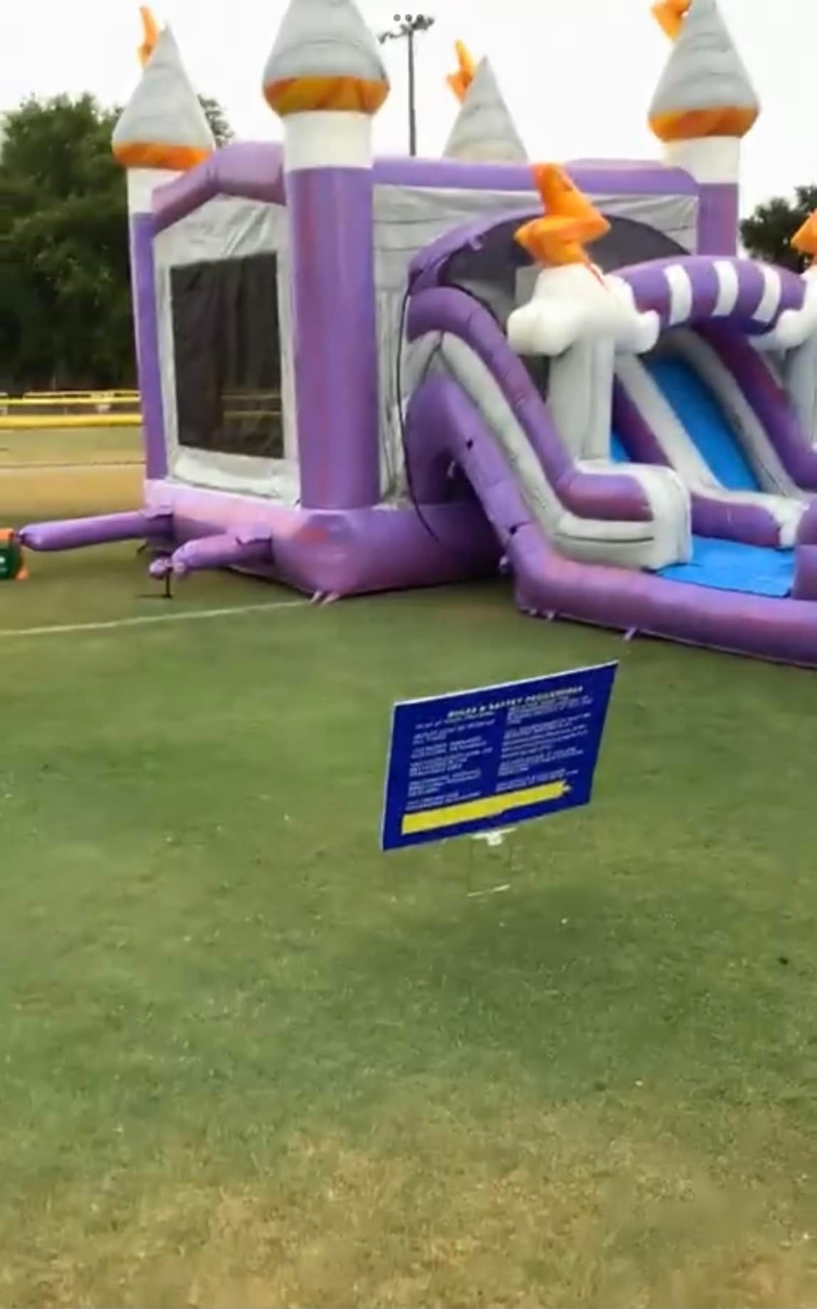 Xtreme Jumps Bounce House & Party Rentals LLC Superola