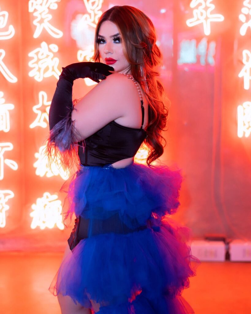 Marilyn Odessa - Superola