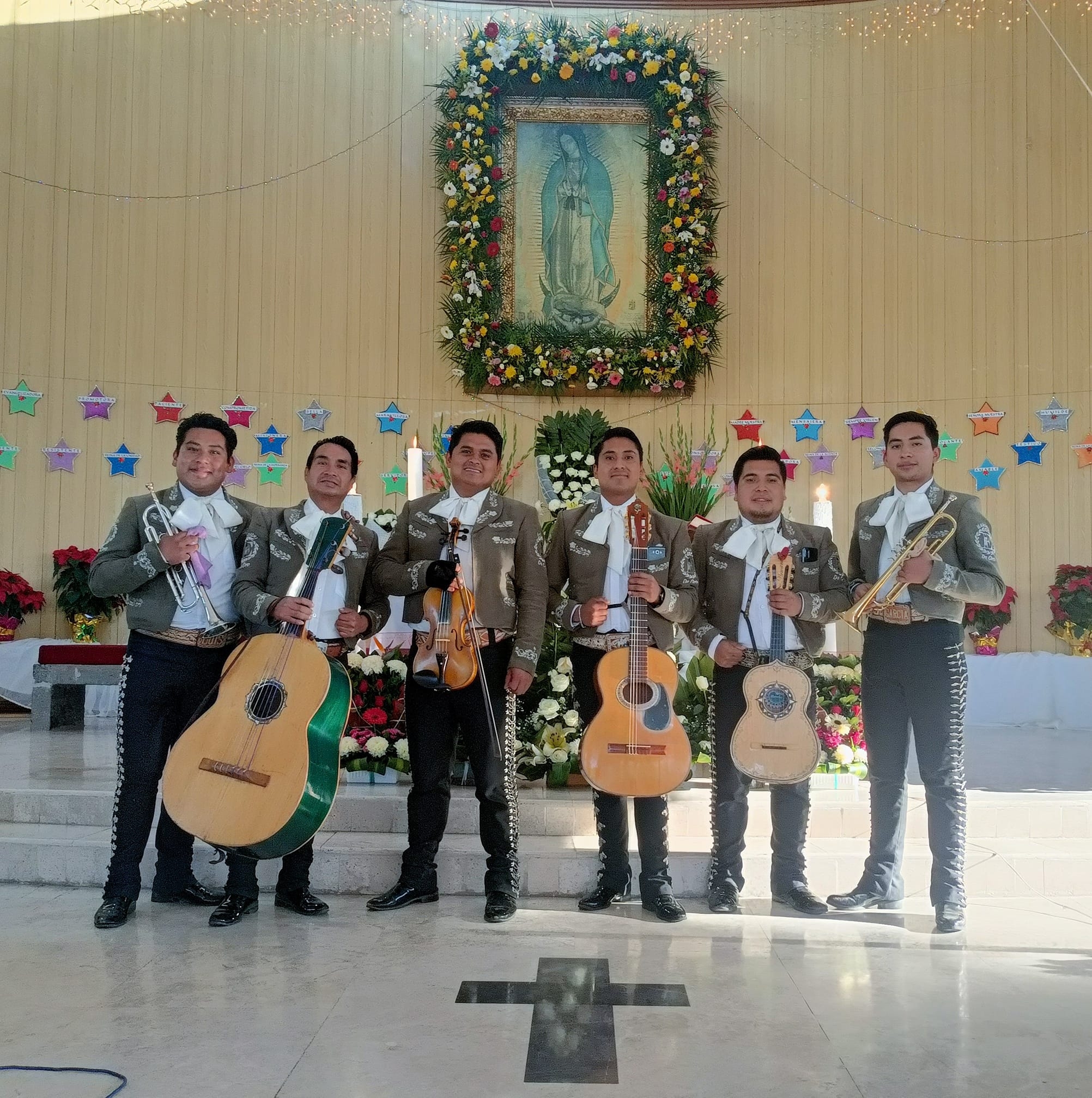 Mariachi Espuelas De Oro Tlaxcala, Tlax.