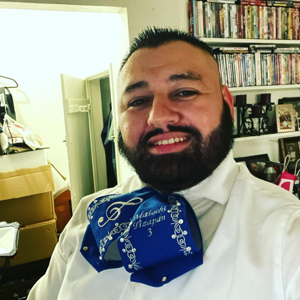 Luis Higareda Superola